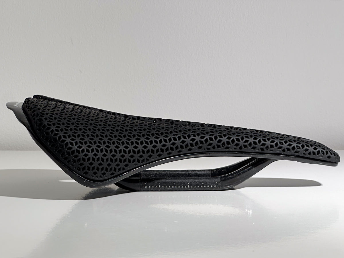BIGROCK 3D Carbon Saddle