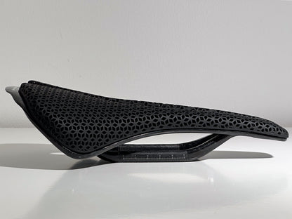 BIGROCK 3D Carbon Saddle