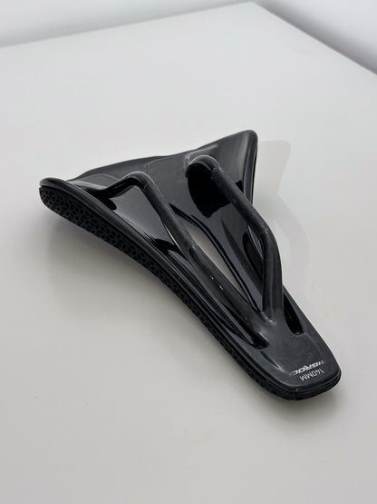 BIGROCK 3D Carbon Saddle